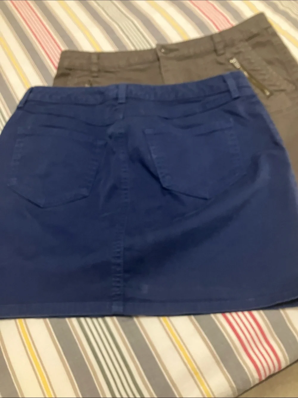 Lot of 2 Gap skirts